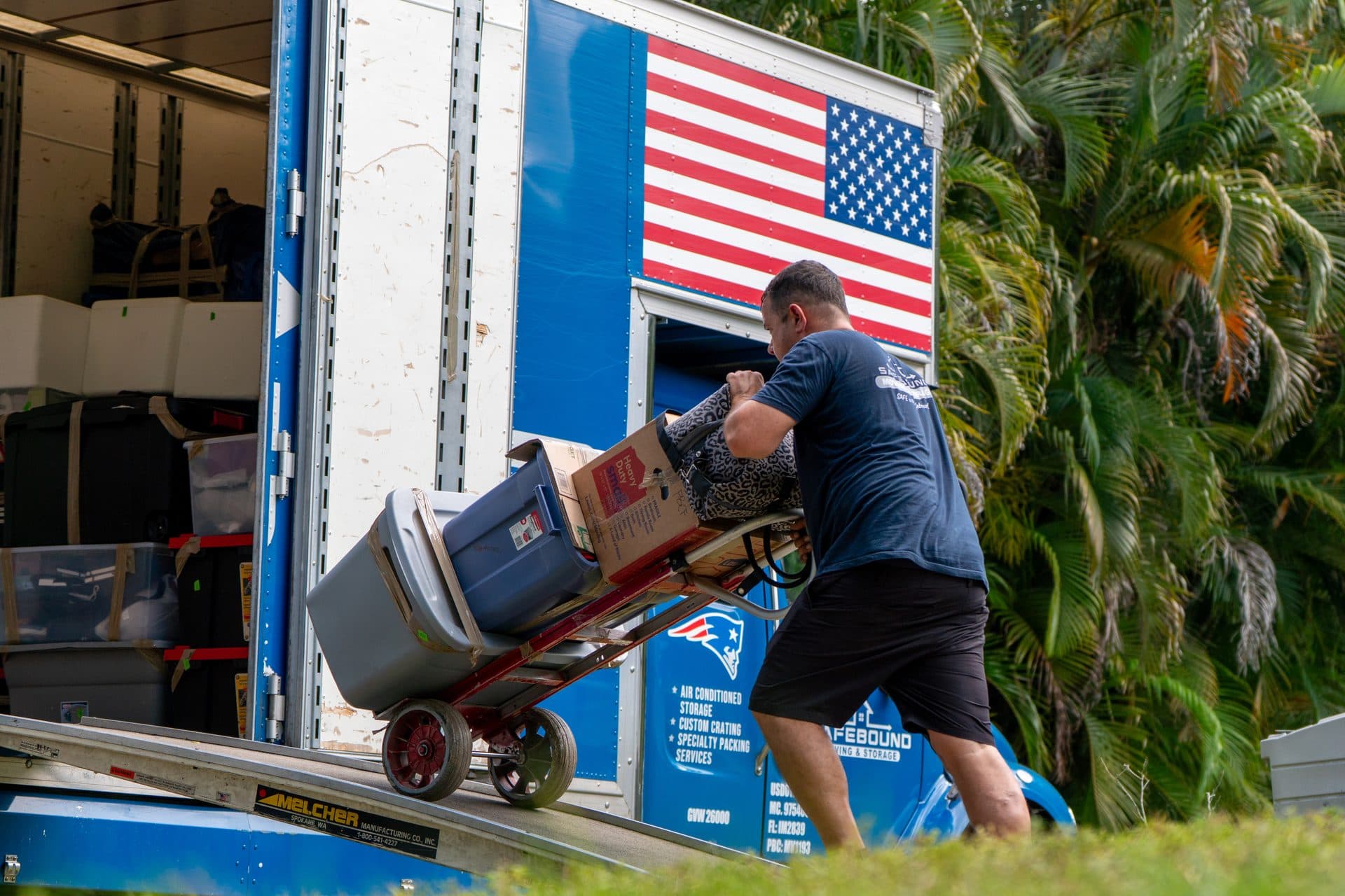 A Safebound Moving & Storage crew loading a South Florida home